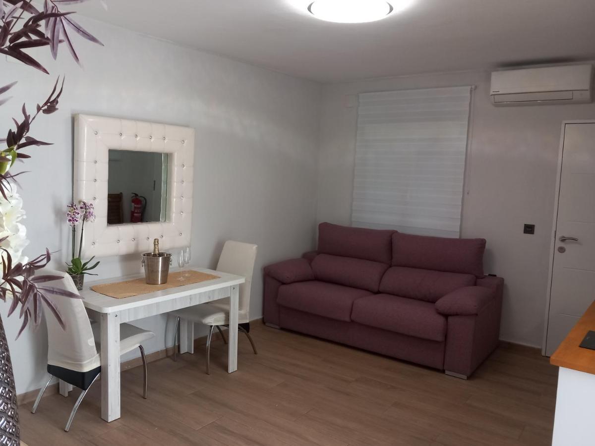 Apartamentos De La Haya & Suite Con Jacuzzi, Junto Al Teatro Romano Меріда Екстер'єр фото