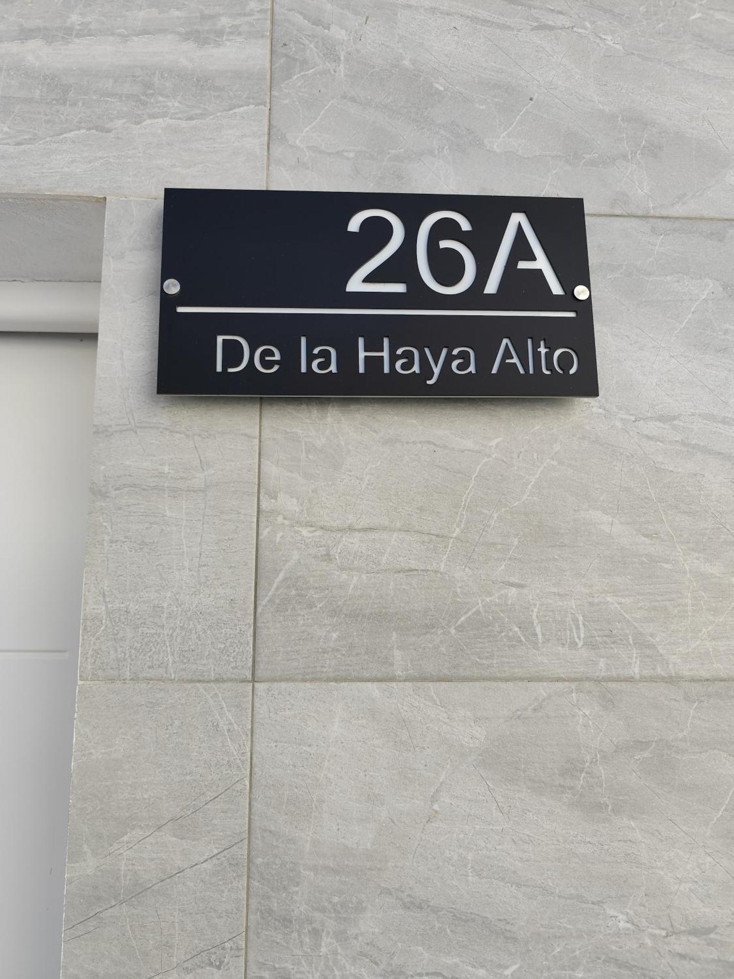 Apartamentos De La Haya & Suite Con Jacuzzi, Junto Al Teatro Romano Меріда Екстер'єр фото